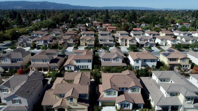 realty-sjm-l-googleapple-1029-24, 5641900,